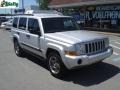 2006 Bright Silver Metallic Jeep Commander 4x4  photo #16