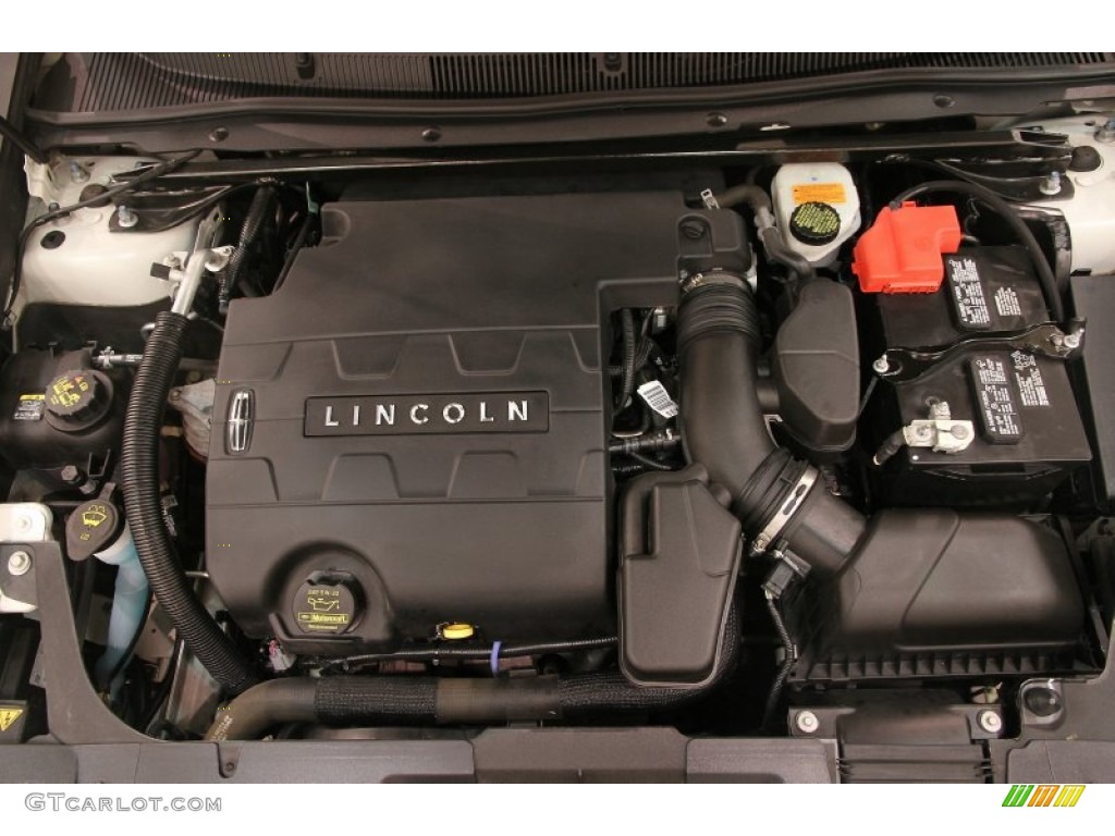 2013 Lincoln MKS AWD Engine Photos