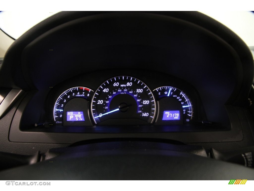 2013 Camry XLE V6 - Super White / Ivory photo #7