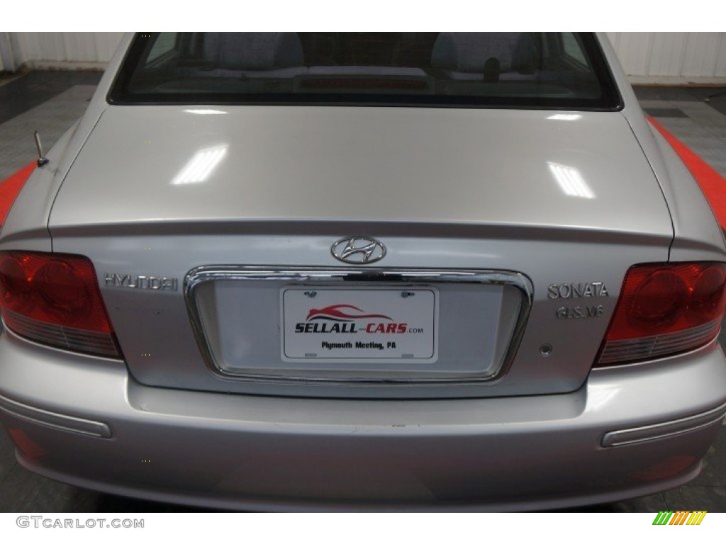 2003 Sonata GLS V6 - Brilliant Silver Metallic / Beige photo #60