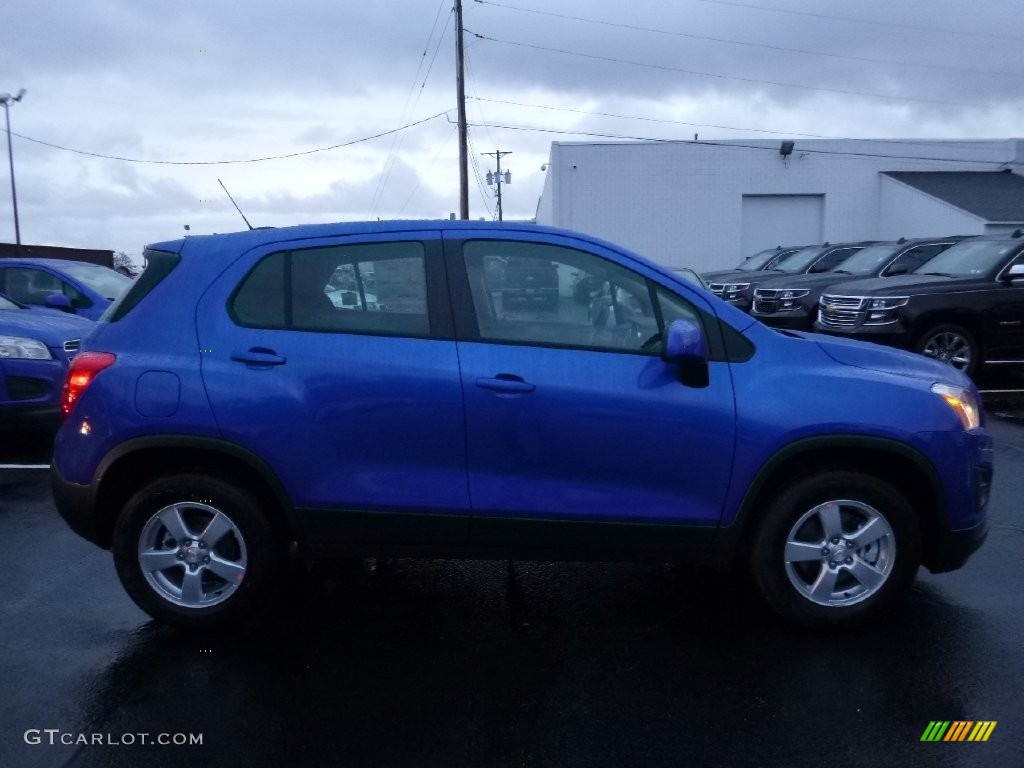 2016 Trax LS AWD - Brilliant Blue Metallic / Jet Black photo #4