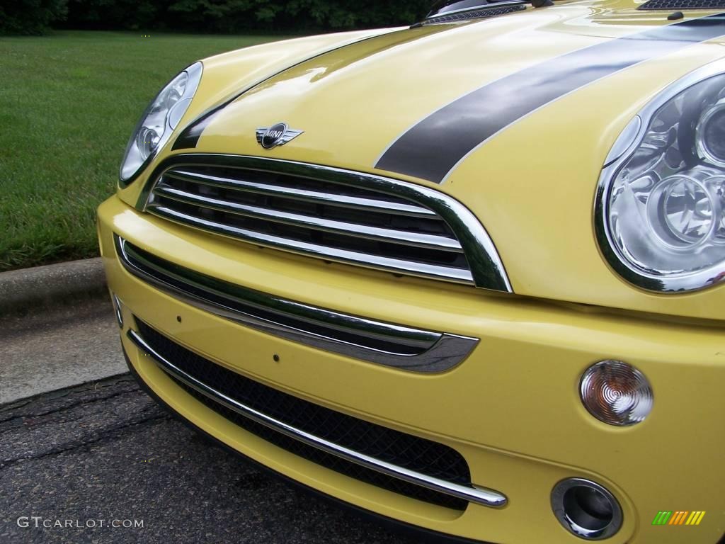 2006 Cooper Convertible - Liquid Yellow / Black/Panther Black photo #10