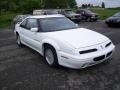 1996 Bright White Pontiac Grand Prix SE Coupe  photo #7