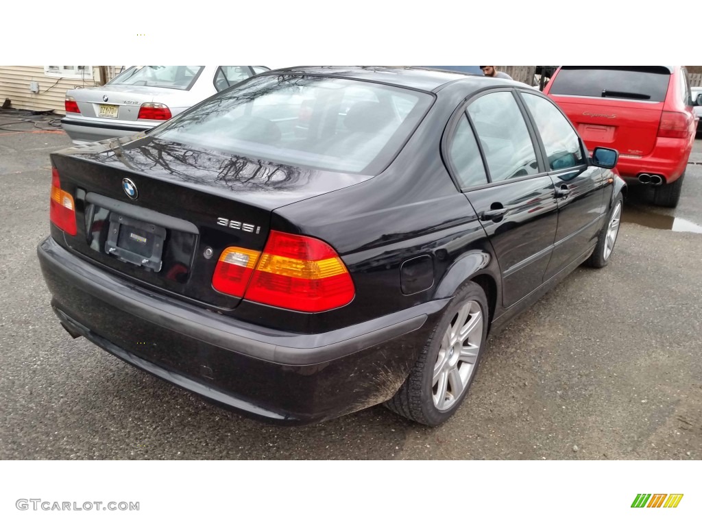 2002 3 Series 325i Sedan - Black Sapphire Metallic / Black photo #5