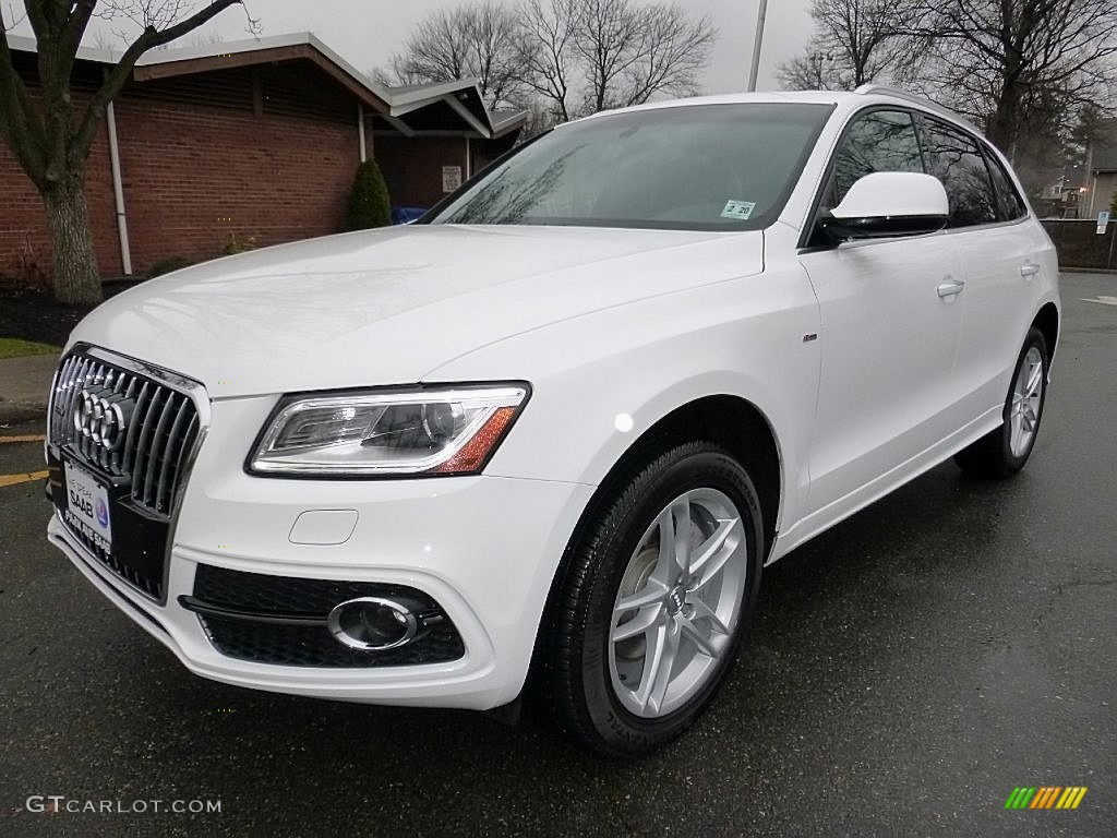 Ibis White Audi Q5