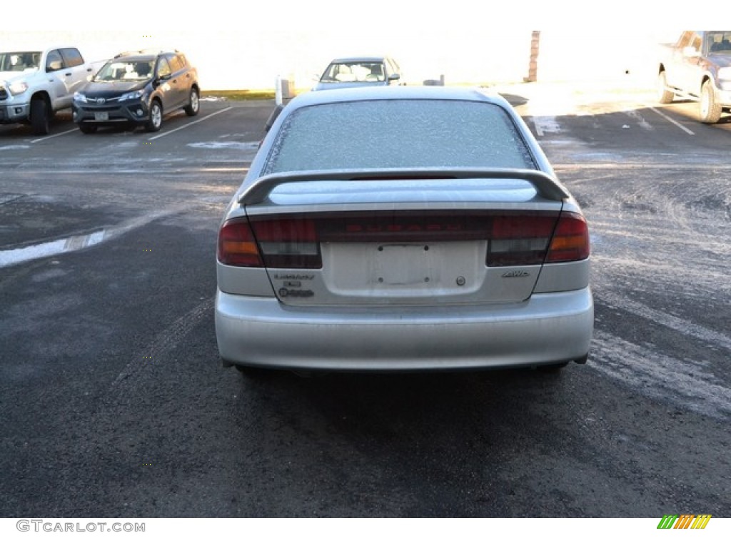2003 Legacy L Sedan - Silver Stone Metallic / Gray photo #3