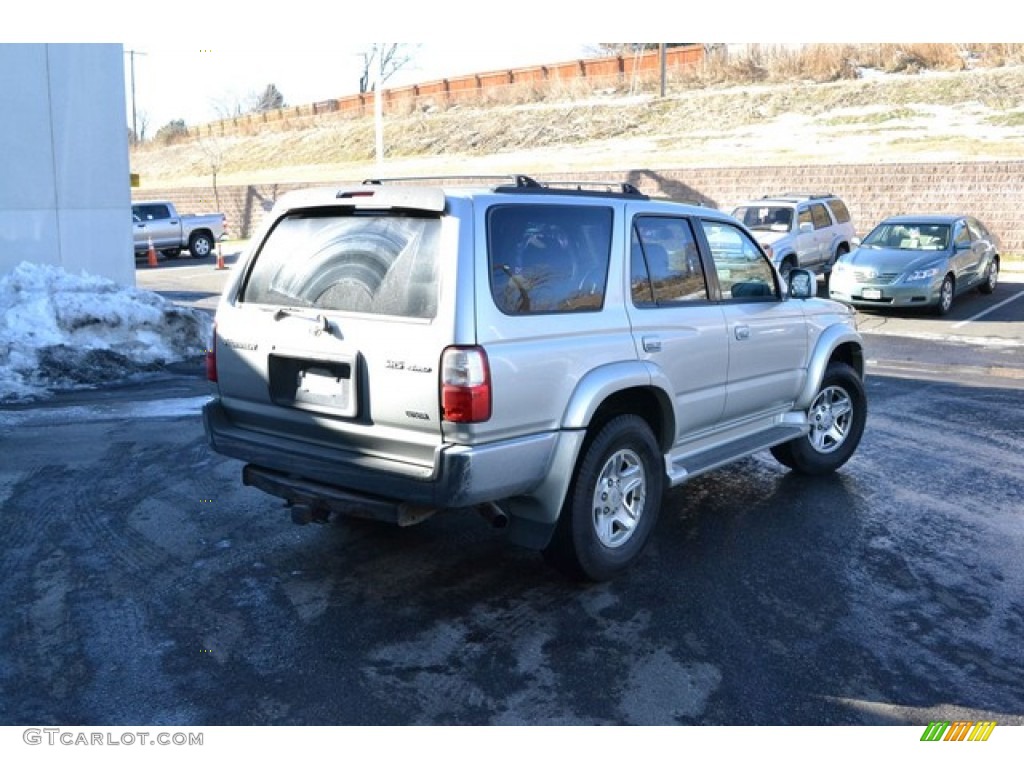 2001 4Runner SR5 4x4 - Millennium Silver Metallic / Gray photo #2