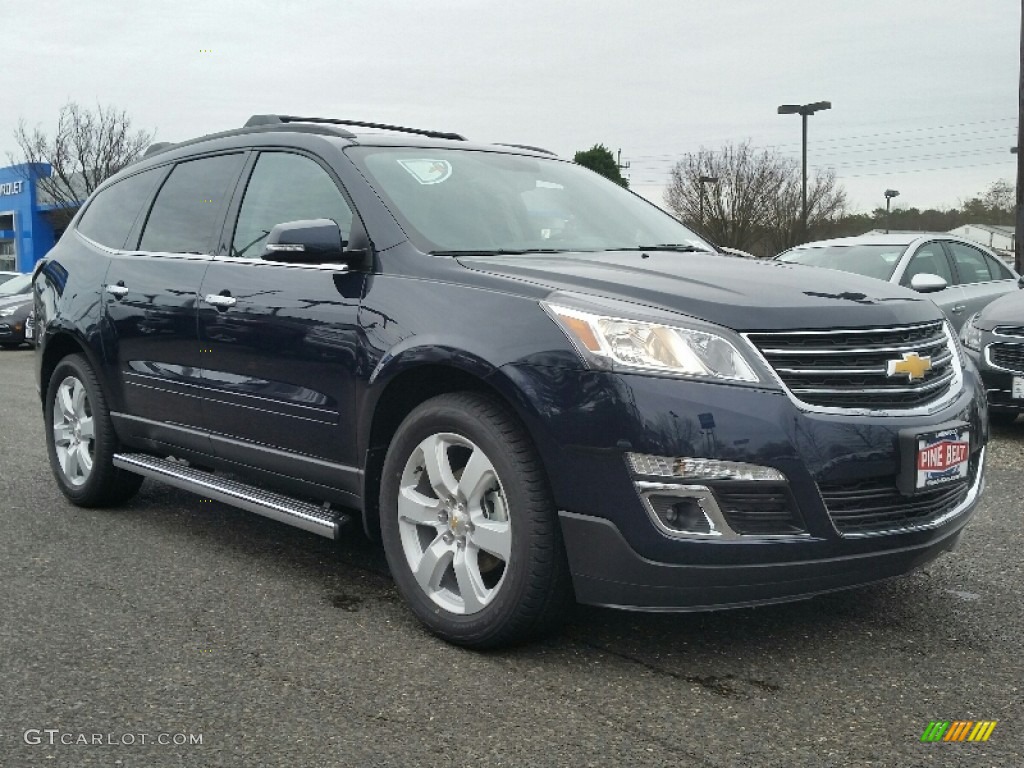 Blue Velvet Metallic Chevrolet Traverse