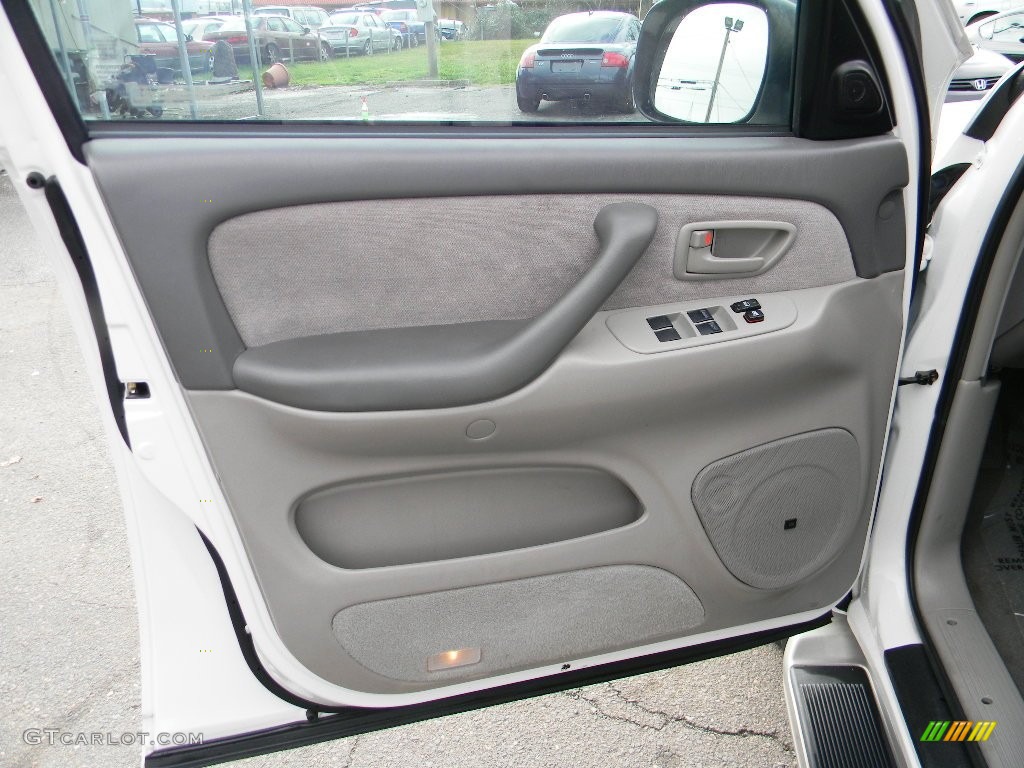2004 Sequoia SR5 - Natural White / Oak photo #17