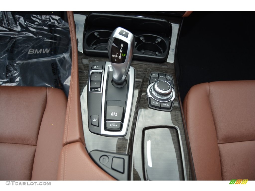 2013 BMW 5 Series 528i xDrive Sedan Transmission Photos