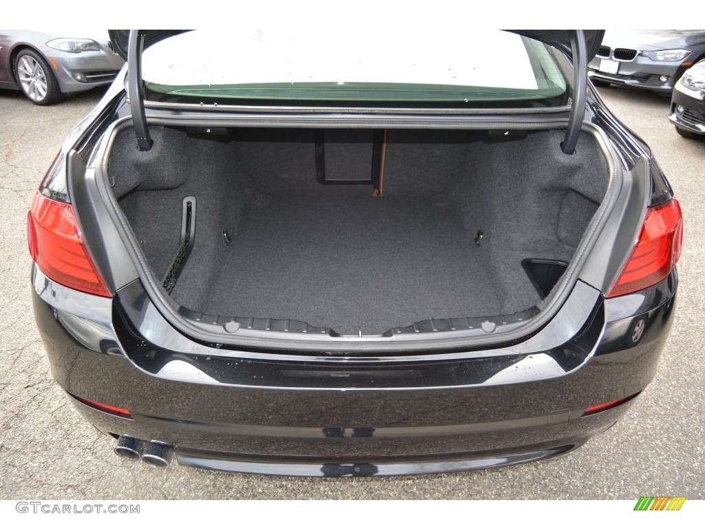 2013 BMW 5 Series 528i xDrive Sedan Trunk Photos
