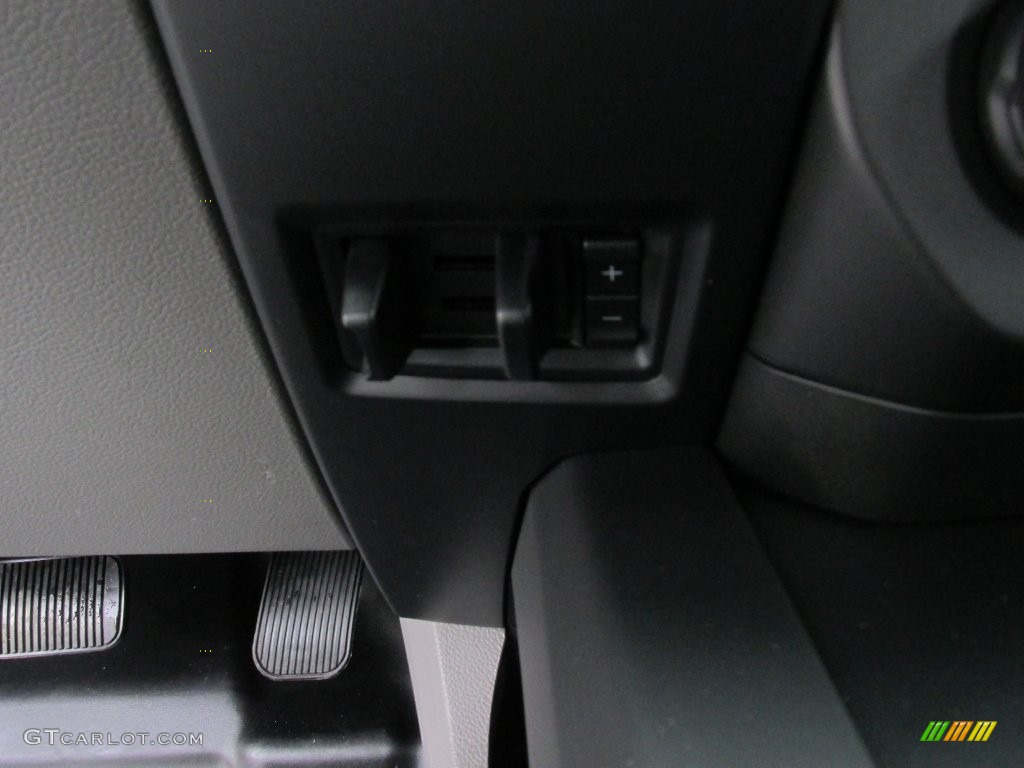 2016 F150 XL SuperCab - Blue Jeans / Medium Earth Gray photo #28