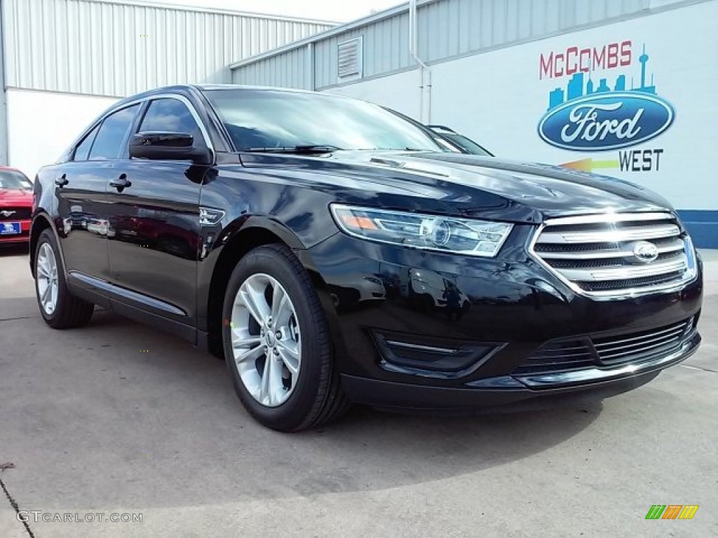 2015 Taurus SEL - Tuxedo Black Metallic / Charcoal Black photo #1