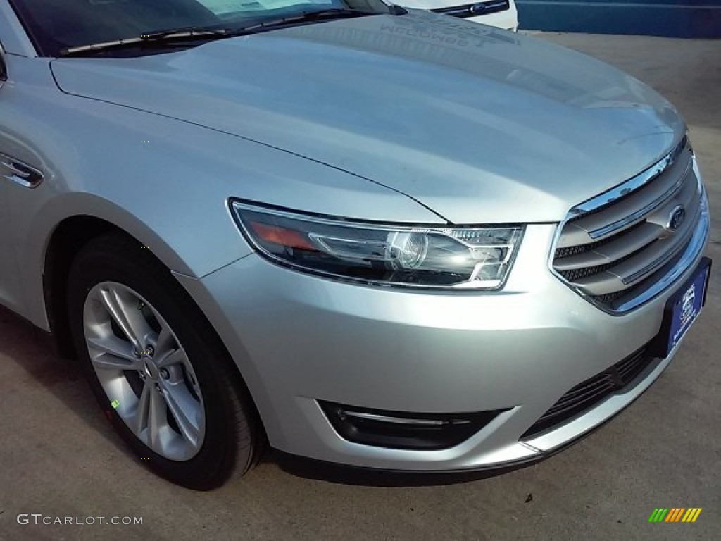 2015 Taurus SEL - Ingot Silver Metallic / Charcoal Black photo #2