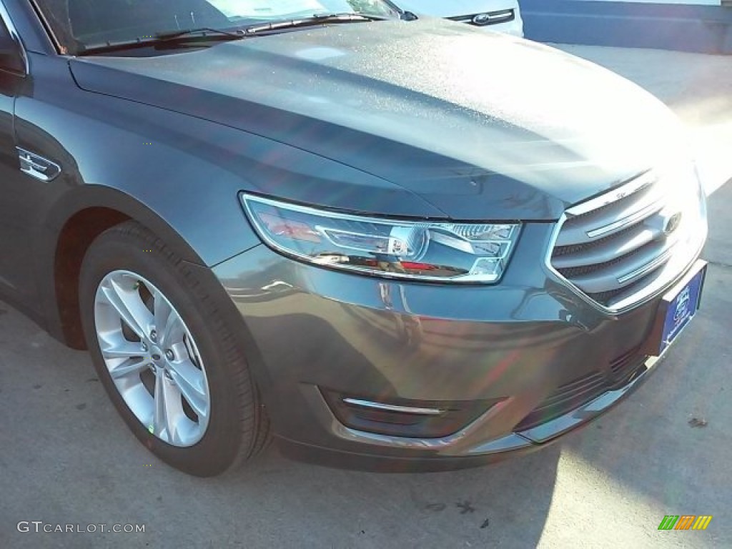 2015 Taurus SEL - Magnetic Metallic / Charcoal Black photo #3