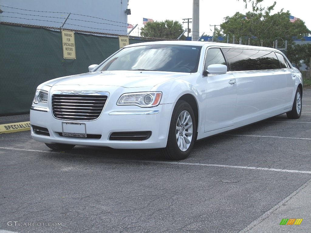 Bright White Chrysler 300
