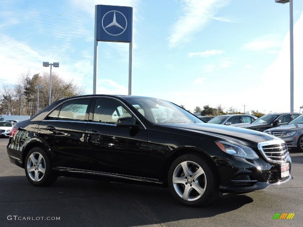 2016 E 350 4Matic Sedan - Black / Black photo #3