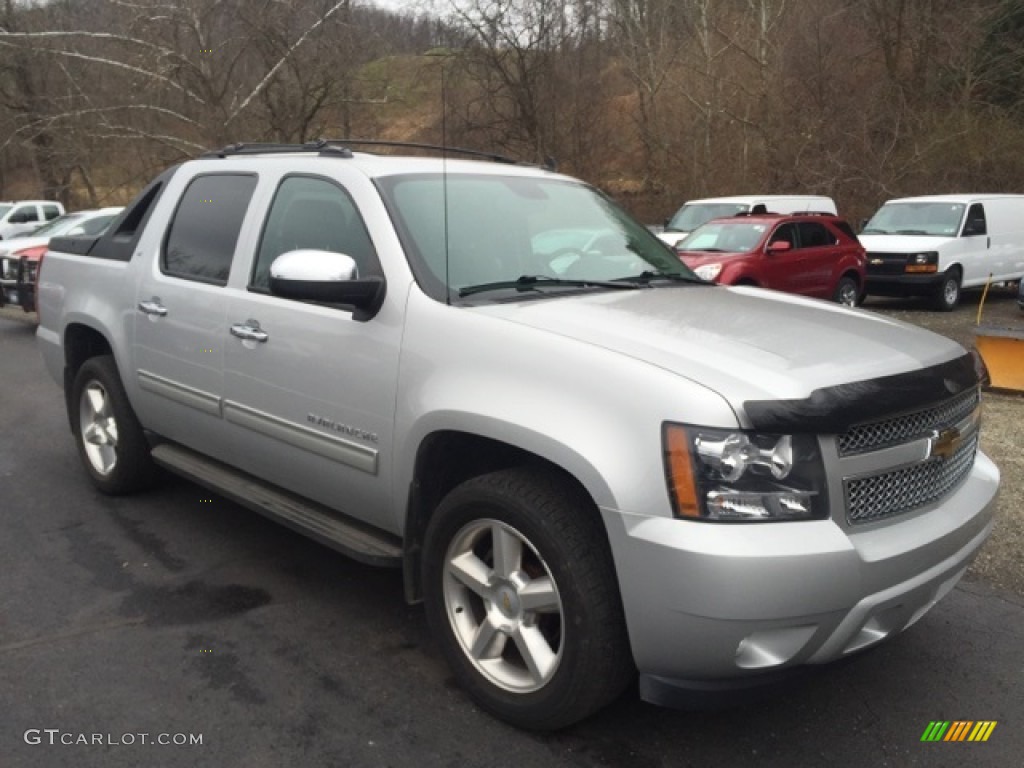 2011 Avalanche LT 4x4 - Sheer Silver Metallic / Ebony photo #5