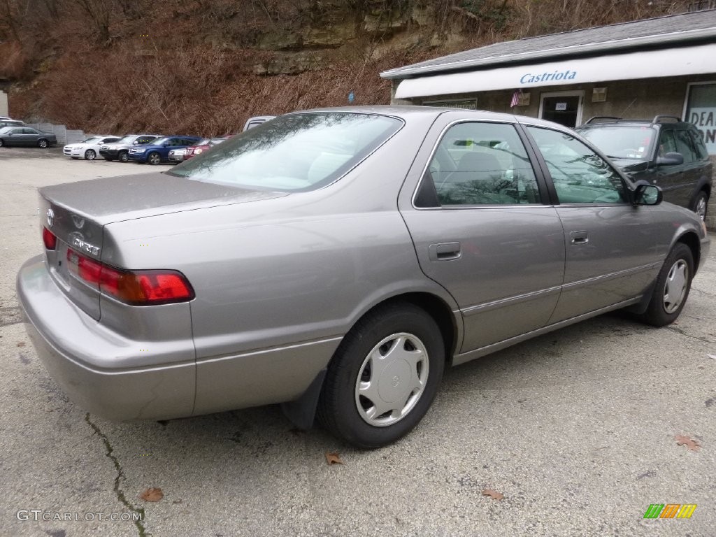 1999 Camry CE - Antique Sage Pearl / Oak photo #4