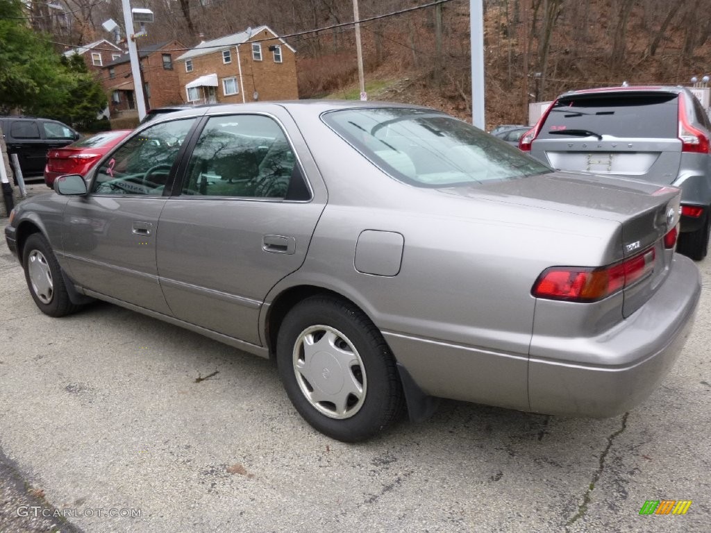 1999 Camry CE - Antique Sage Pearl / Oak photo #6