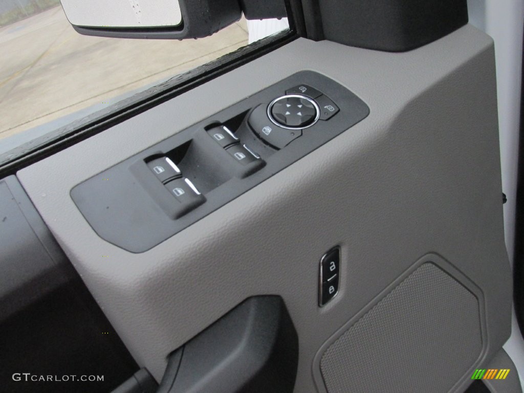 2016 F150 XL SuperCab - Oxford White / Medium Earth Gray photo #21
