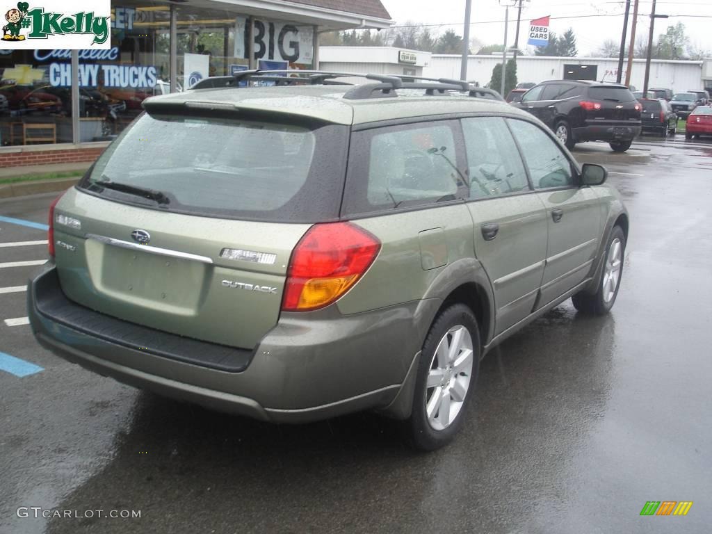 2006 Outback 2.5i Wagon - Willow Green Opalescent / Taupe photo #2
