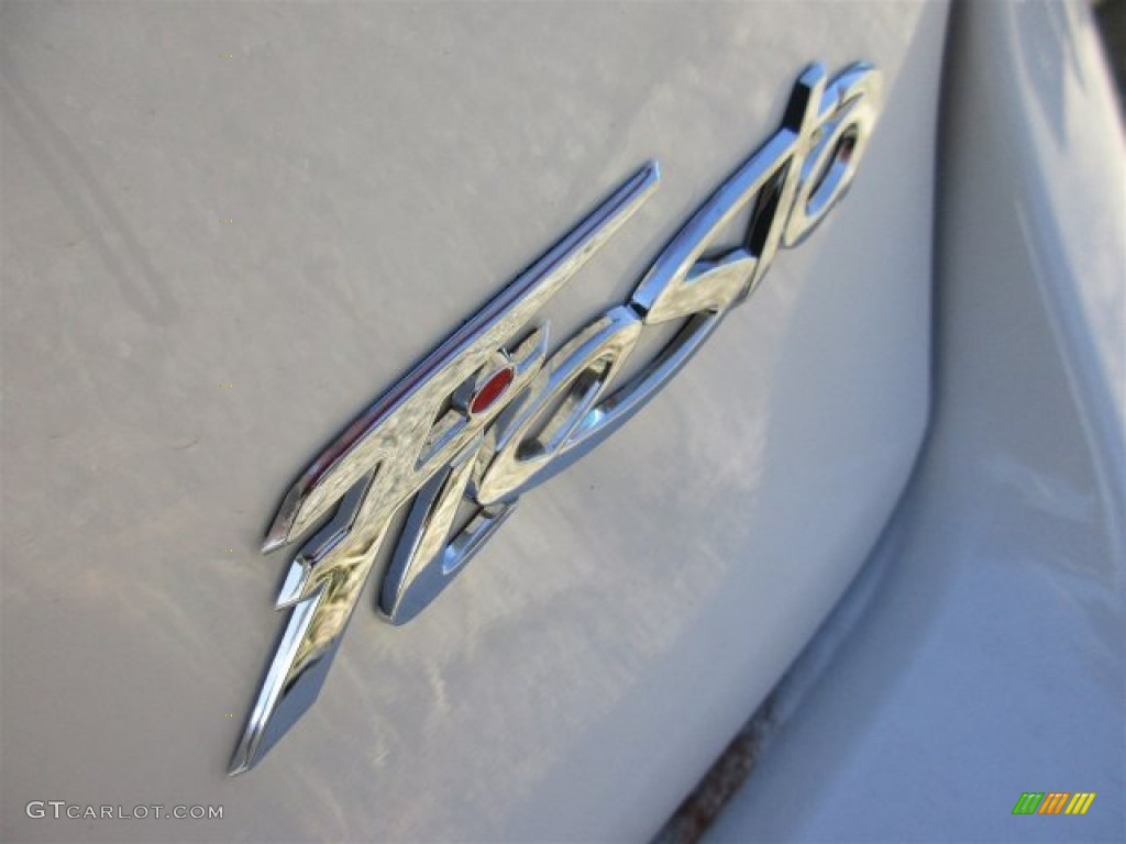 2016 Fiesta SE Sedan - Oxford White / Medium Light Stone photo #6