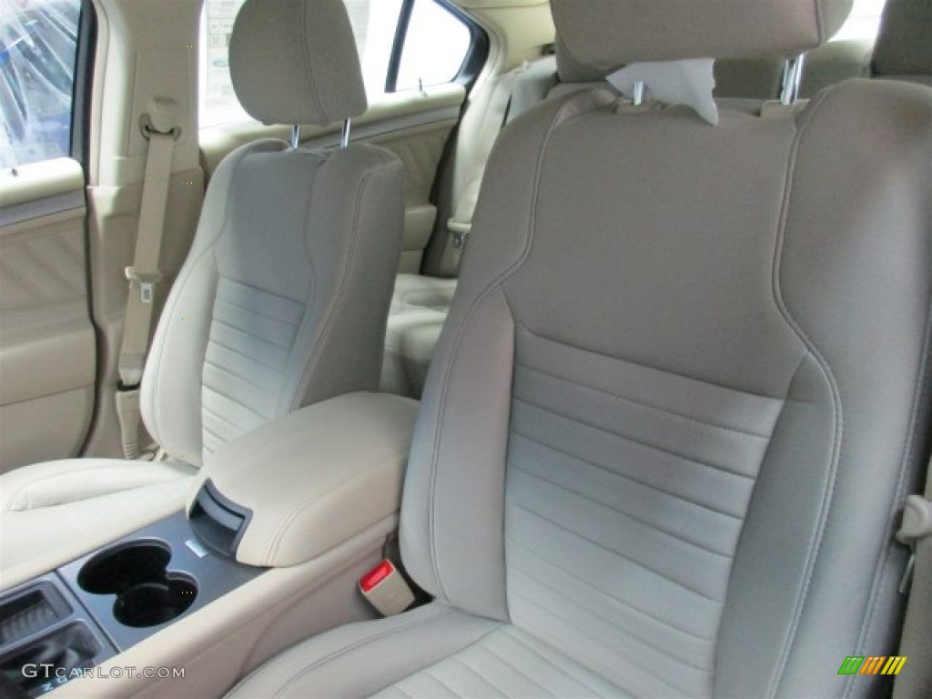 2015 Taurus SE - Oxford White / Dune photo #8