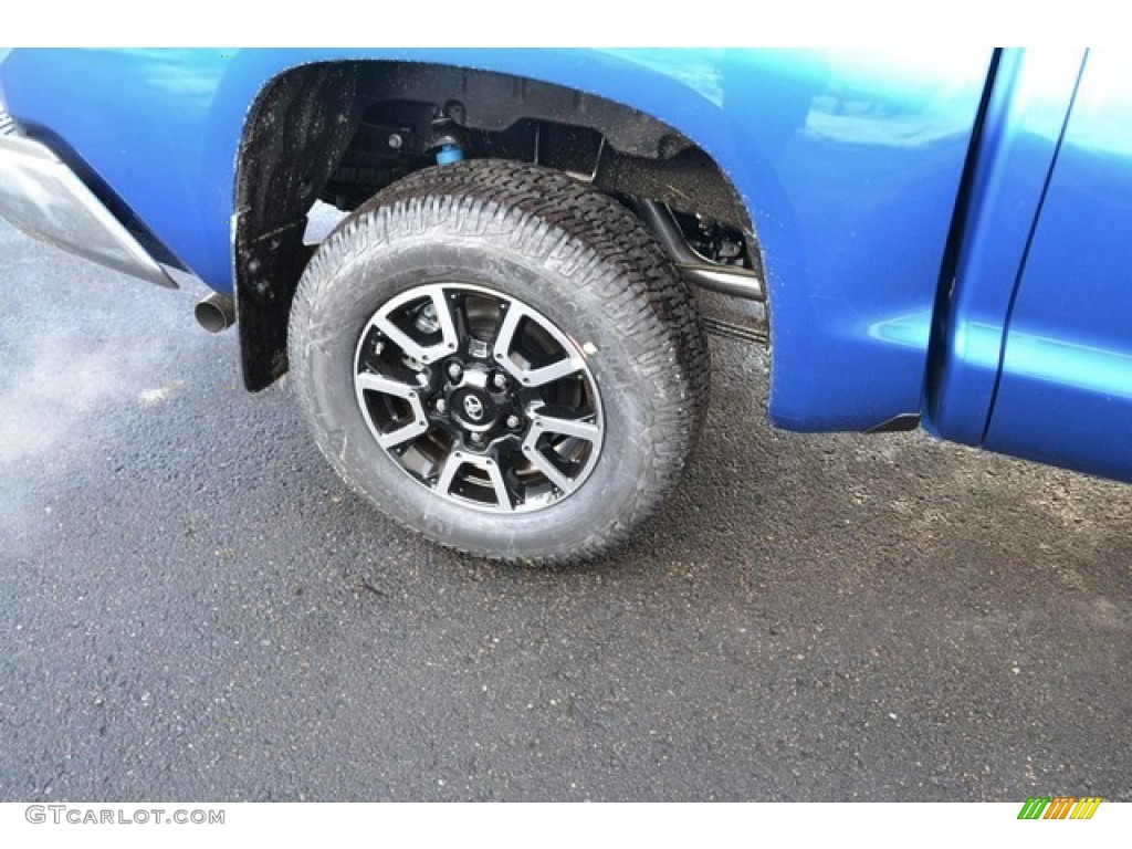 2016 Tundra SR5 CrewMax 4x4 - Blazing Blue Pearl / Black photo #9