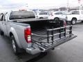 Radiant Silver - Frontier SE Crew Cab 4x4 Photo No. 11