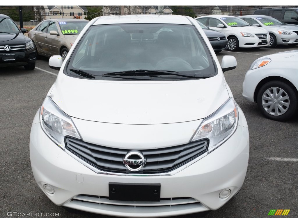 2014 Versa Note SV - Aspen White / Charcoal photo #2