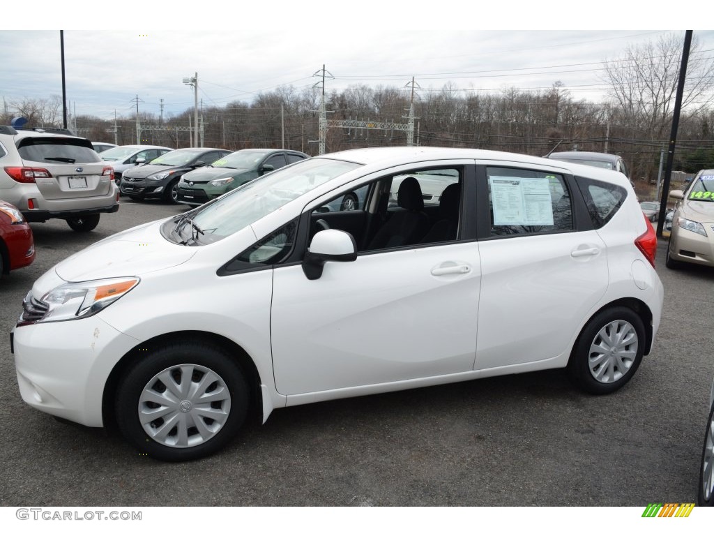 2014 Versa Note SV - Aspen White / Charcoal photo #11