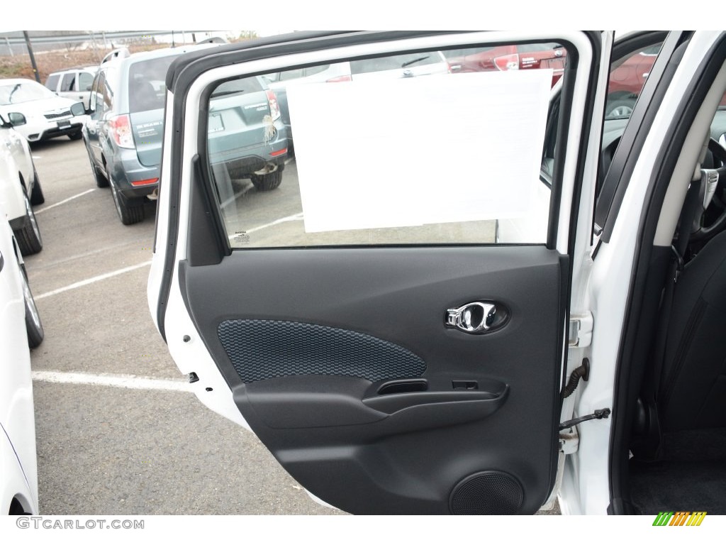 2014 Versa Note SV - Aspen White / Charcoal photo #21