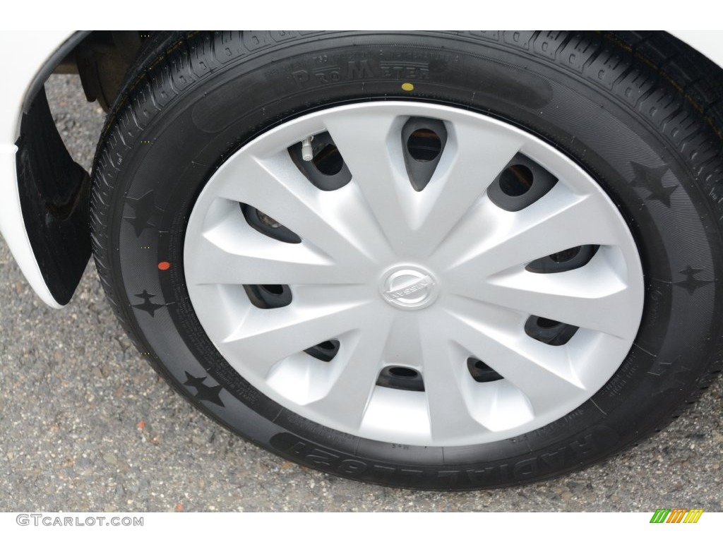 2014 Versa Note SV - Aspen White / Charcoal photo #26