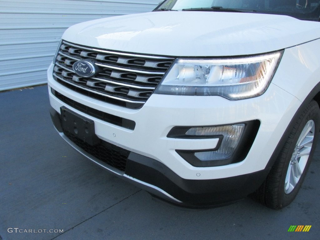 2016 Explorer XLT - White Platinum Metallic Tri-Coat / Ebony Black photo #10