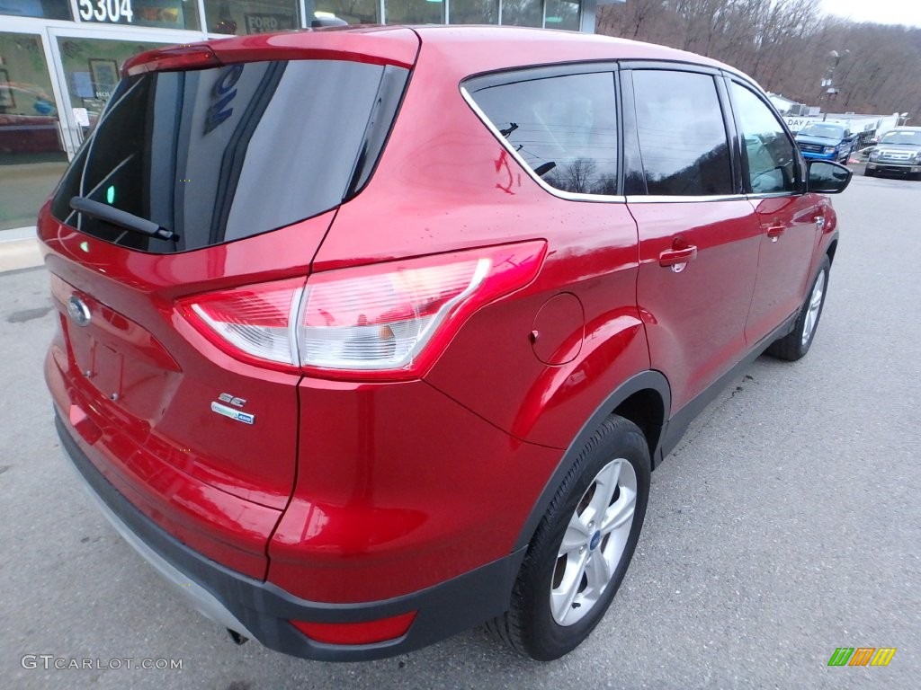 2013 Escape SE 2.0L EcoBoost 4WD - Ruby Red Metallic / Charcoal Black photo #5