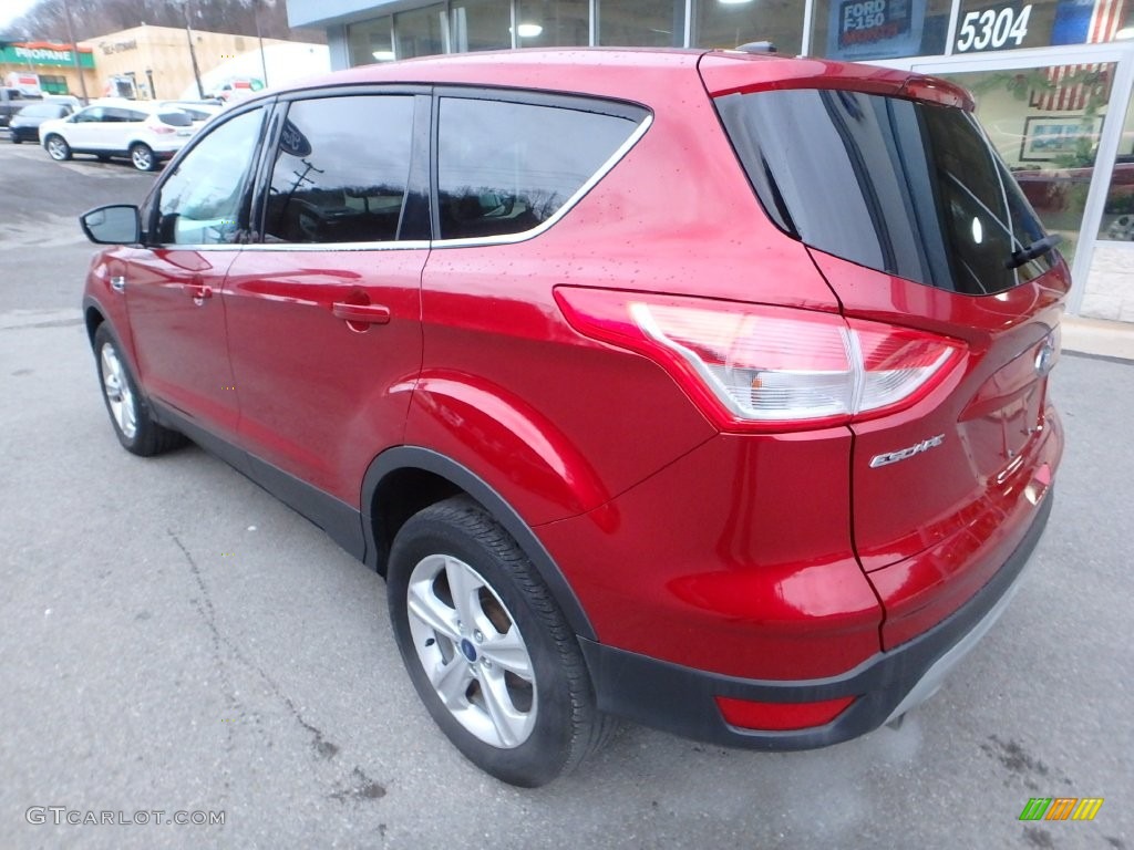 2013 Escape SE 2.0L EcoBoost 4WD - Ruby Red Metallic / Charcoal Black photo #8