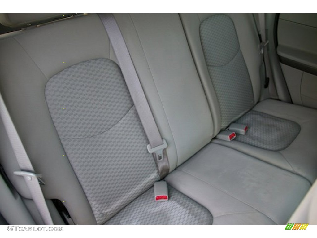 2008 HHR LS - Summit White / Gray photo #18