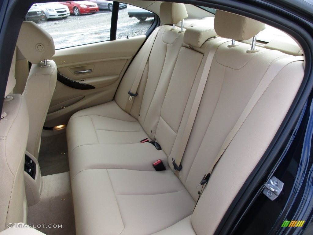 2016 BMW 3 Series 320i xDrive Sedan Rear Seat Photos