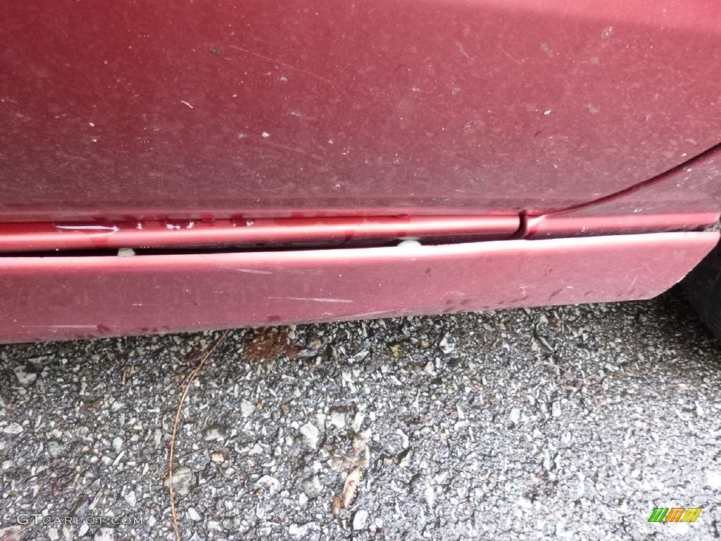 2006 MAZDA5 Sport - Cardinal Red Mica / Black photo #3