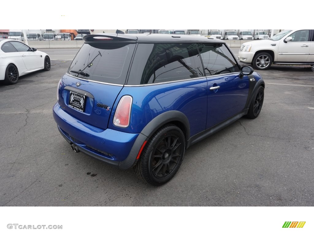 2005 Cooper S Hardtop - Hyper Blue Metallic / Black/Panther Black photo #4