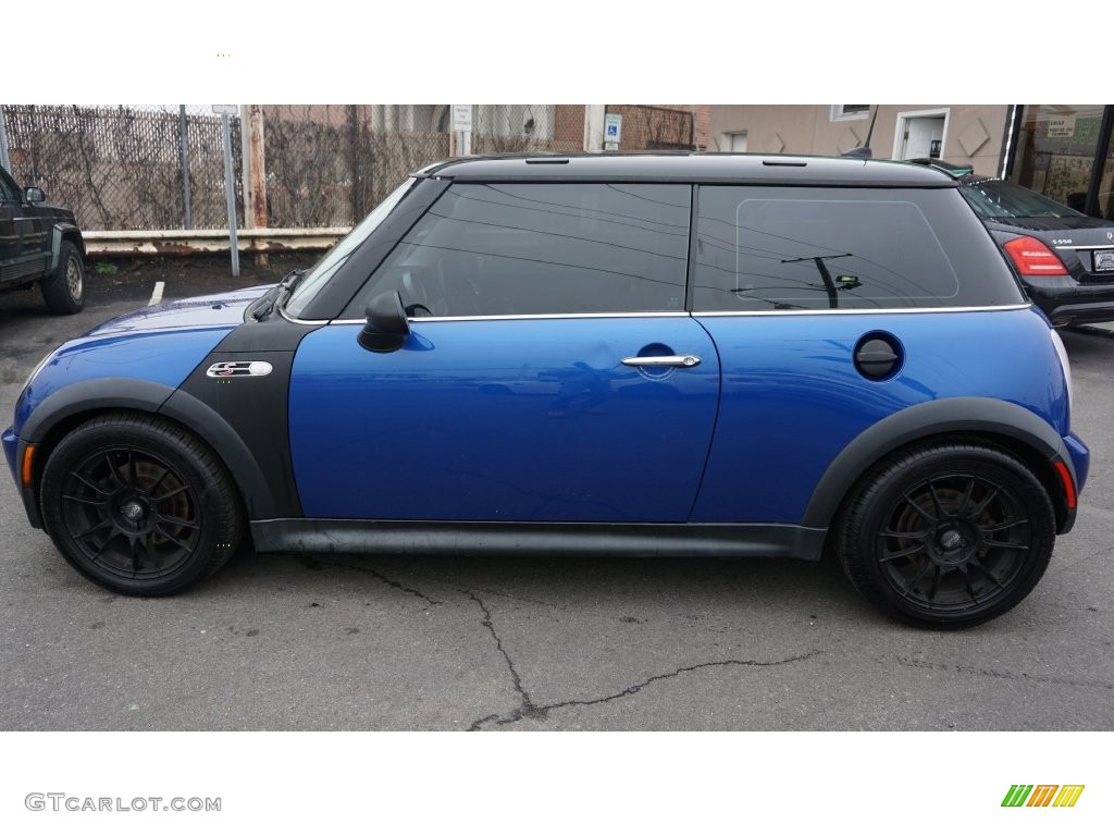 2005 Cooper S Hardtop - Hyper Blue Metallic / Black/Panther Black photo #6