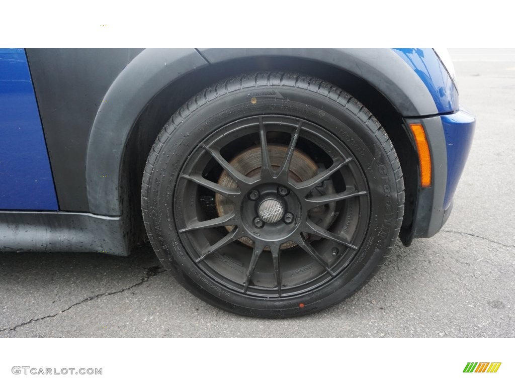 2005 Cooper S Hardtop - Hyper Blue Metallic / Black/Panther Black photo #12