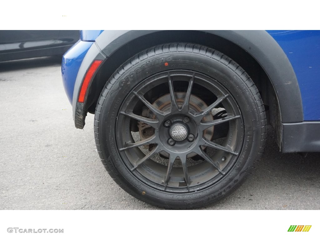 2005 Cooper S Hardtop - Hyper Blue Metallic / Black/Panther Black photo #13