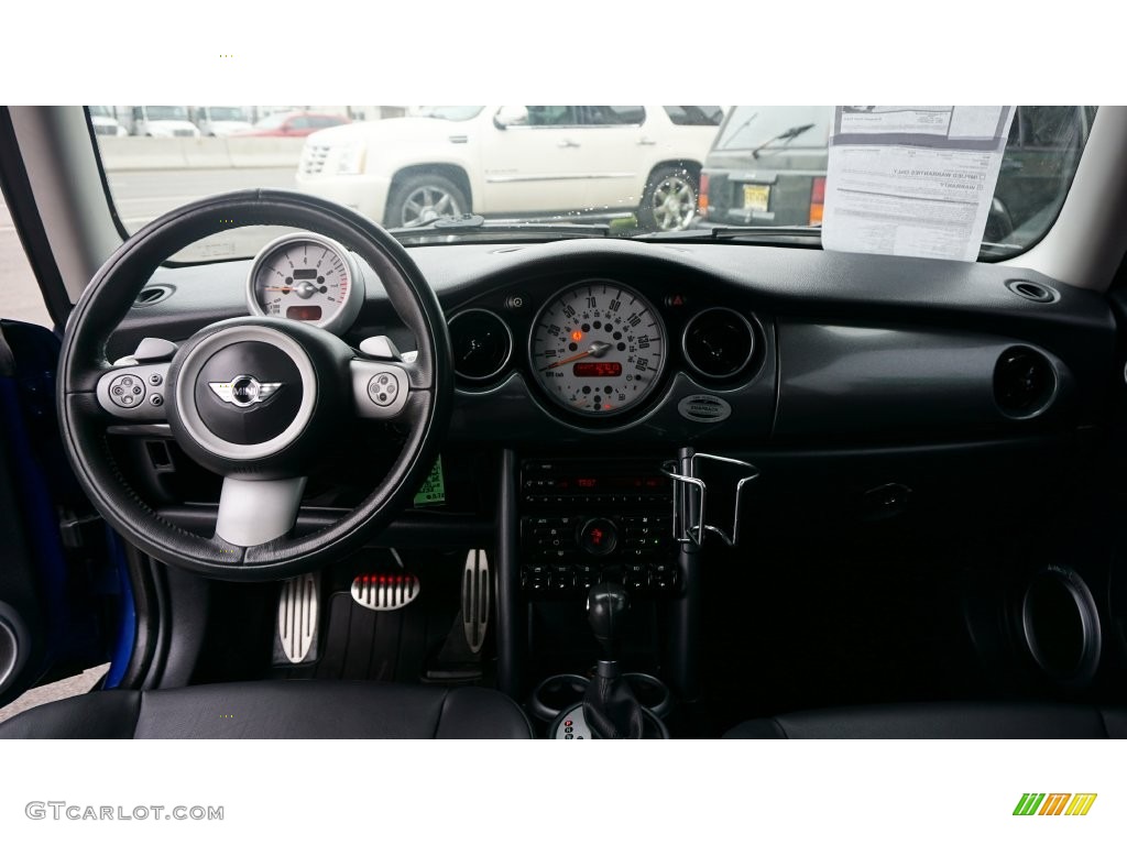 2005 Cooper S Hardtop - Hyper Blue Metallic / Black/Panther Black photo #21