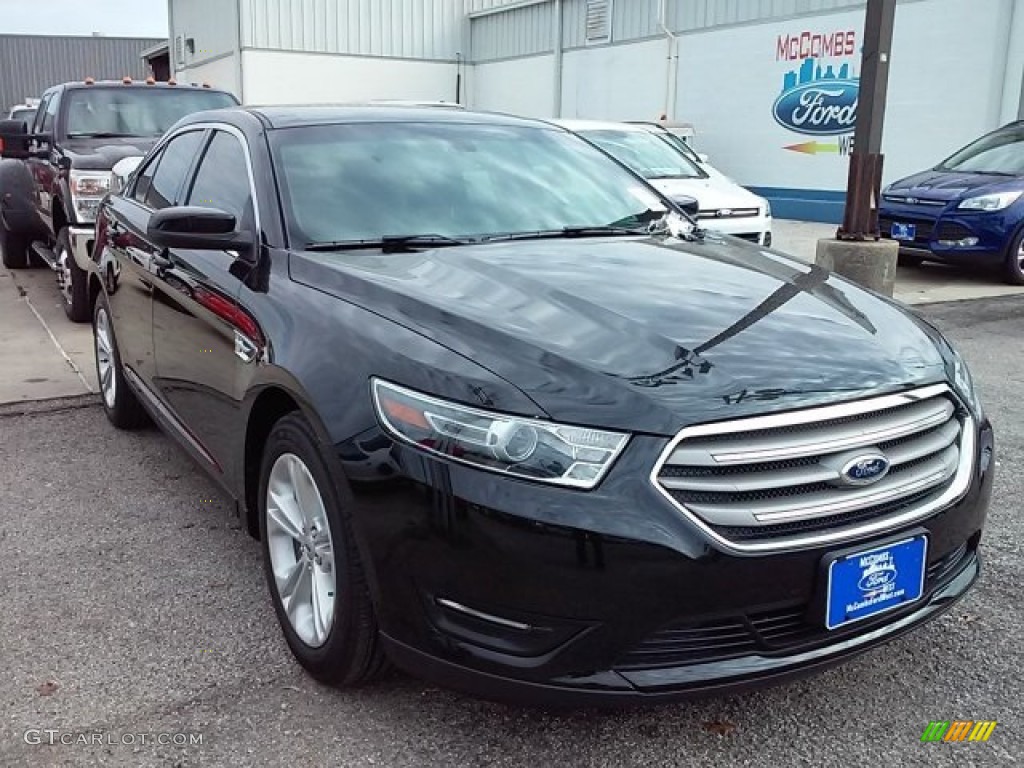 2015 Taurus SEL - Tuxedo Black Metallic / Charcoal Black photo #1