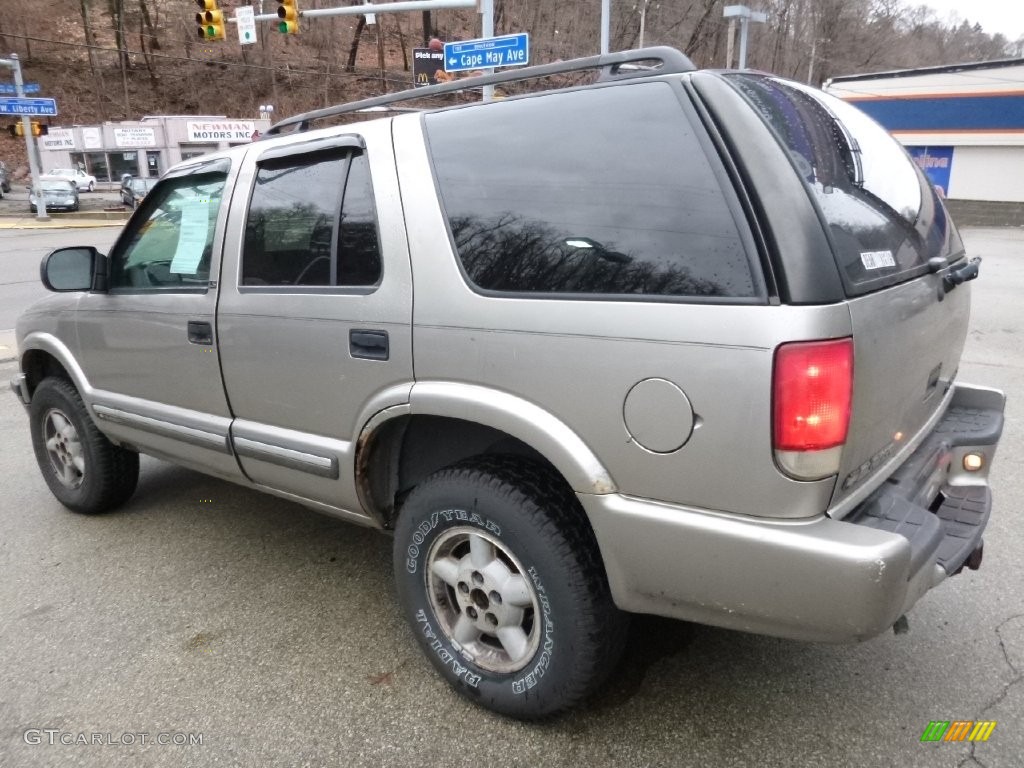 2000 Blazer LS 4x4 - Light Pewter Metallic / Graphite Gray photo #6