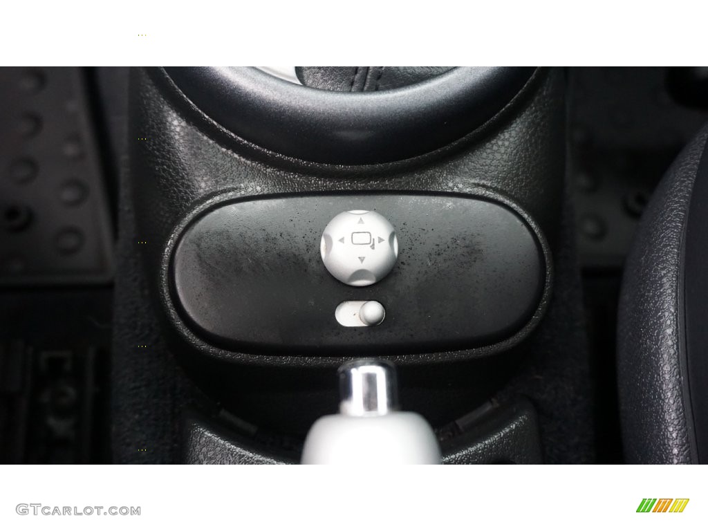 2005 Cooper S Hardtop - Hyper Blue Metallic / Black/Panther Black photo #34