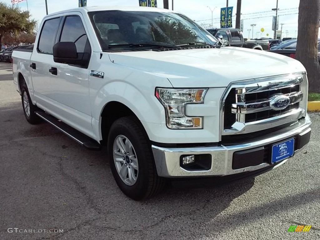 2015 F150 XLT SuperCrew - Oxford White / Medium Earth Gray photo #1