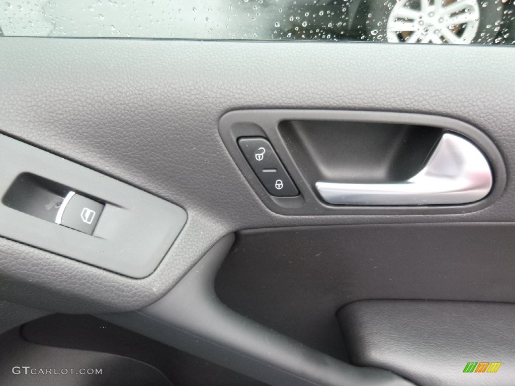 2012 Tiguan SEL 4Motion - Deep Black Metallic / Black photo #12